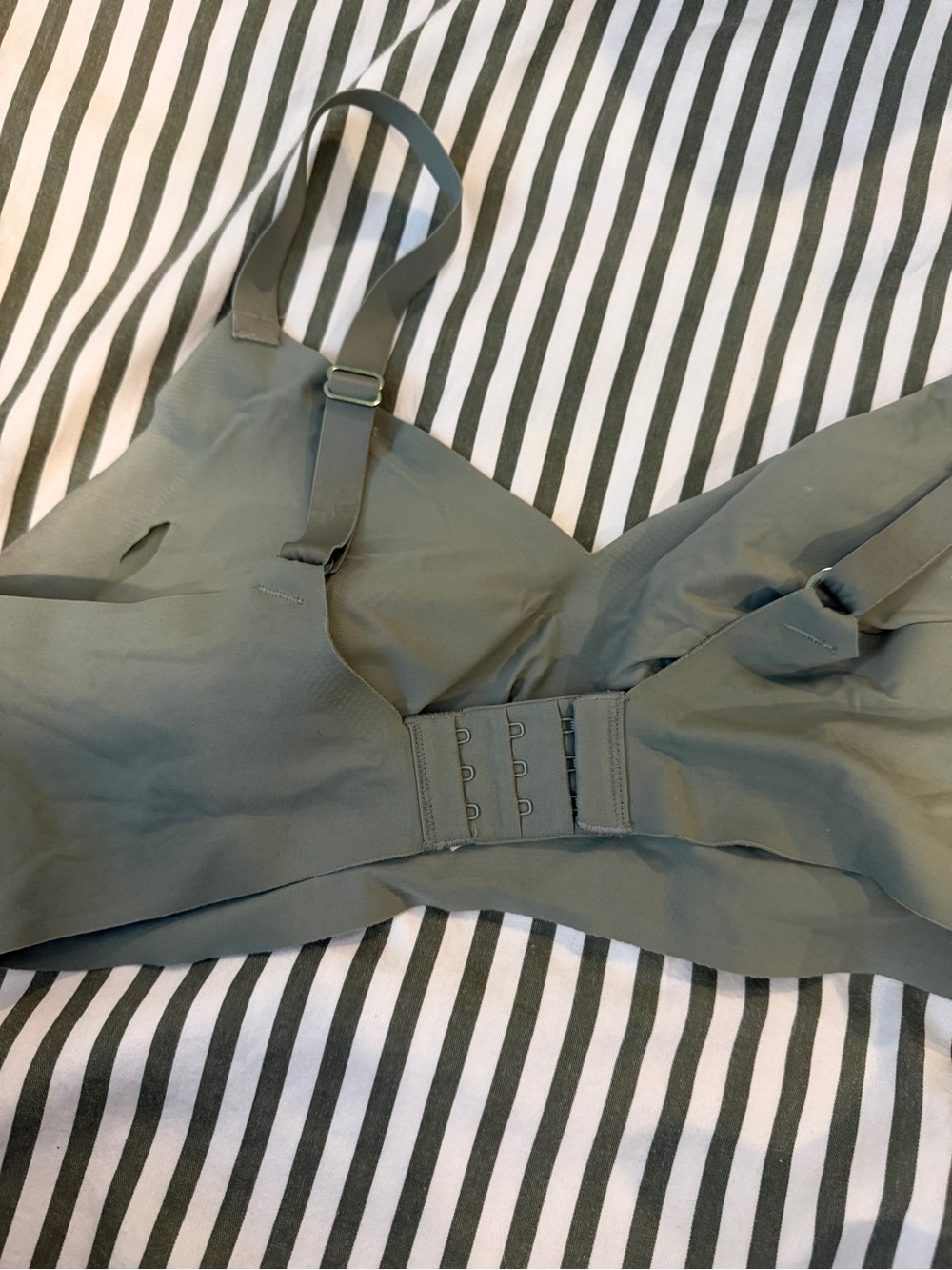 Aerie Seamless Wireless Olive Green Bra - Women Intimates - Picture 2 of 3